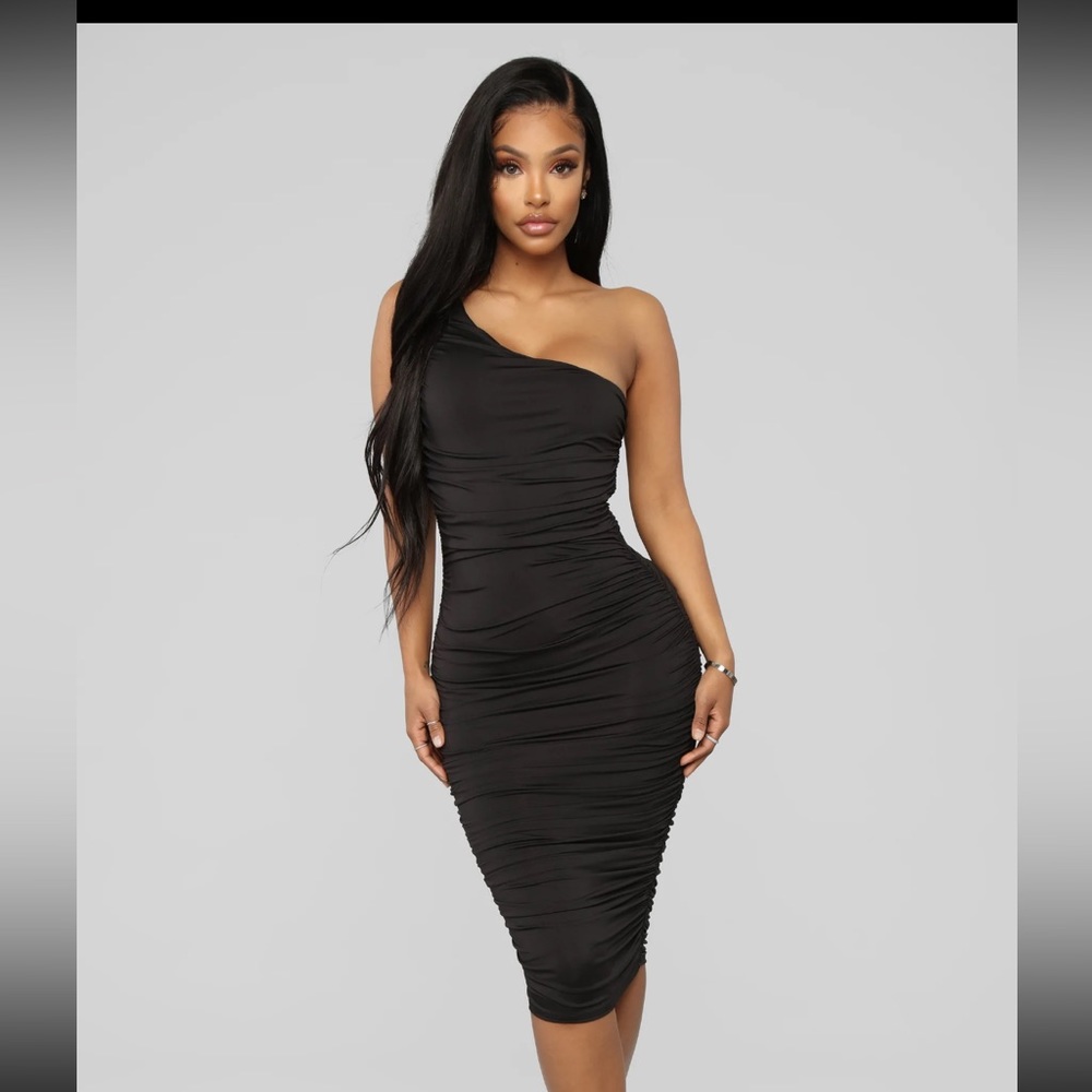 Black Midi one shoulder brand new dress